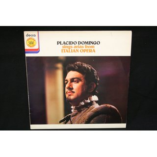 Placido Domingo - sings arias from italian opera
